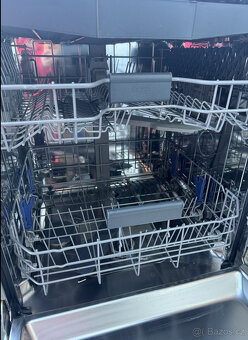Myčka Beko digitální, 3 koše - 3