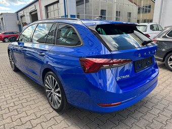 Škoda Octavia 4 iV 1.4 TSI 150kW DSG Navigace Keyless LED - 3