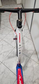 Koloběžka Crussis COBRA Sport 4.4 - 3