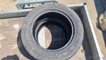 275/60 R20 - 3