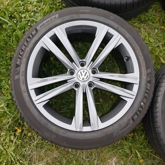 Antracitové Alu kola R18 Škoda Superb3 VW Tiguan Sharan - 3