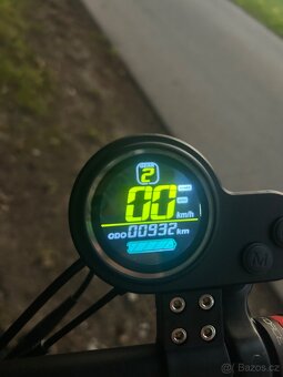 Elektrická koloběžka EV VIPER4s - 3