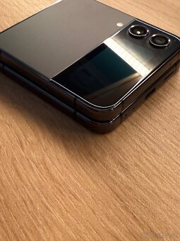 Samsung Z Flip 4 128gb - 3