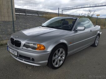 BMW 320i 105KW CABRIO - 3