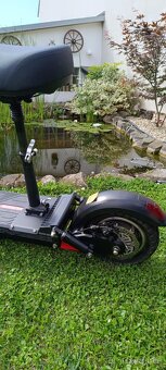 ELEKTRICKA KOLOBEZKA Nitro scooters Rider 800 Pro SL černá - 3