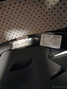 Hokejová přilba 54cm - 3