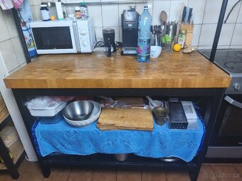 Ostrůvek z masivu z IKEA - 3