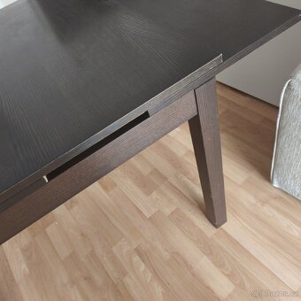 Rozkládací jídelní stůl tmavě hnědá IKEA bjursta - 3