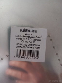 Mašinka / vláček / vlak - forma na dort - 3