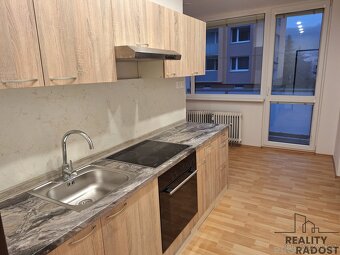 Pronájem bytu 2+1/L, Březiny - 3