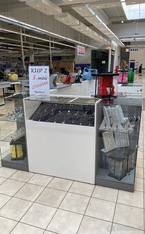 Dřevěný stánek 10 m² – ideální do obchodního centra - 3