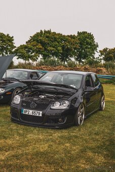 Volkswagen Golf GTI Pirelli - 3