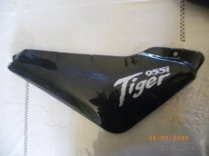 Triumph Tiger 955i boční plasty - 3