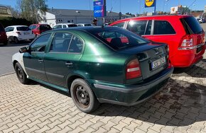 Škoda Octavia 1,6 Mpi rok 2000 - 3