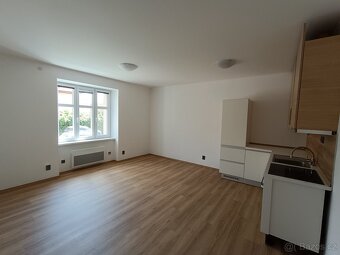 Pronájem bytu 2+kk bez RK - 3