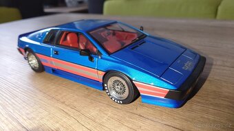 Modely AutoArt a Kyosho 1:18 - 3