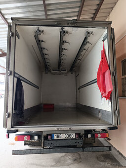 DAF s chladící nádstavbou - 3