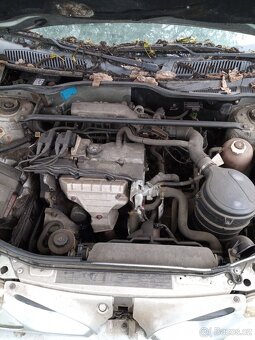 Renault Megane 1.6 - 3