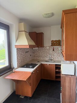 Pronájem bytu 3+1 Pečky - 3