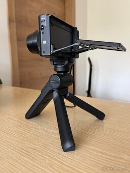 Sony DSC-RX100 VII + Rode VideoMicro + grip Sony GP-VPT2BT - 3