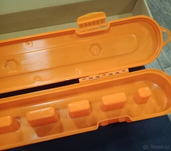 Úložný plastový box pro řetězy motorové pily. - 3