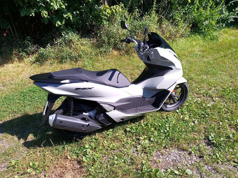 Prodám skútr Honda PCX 125 - 3