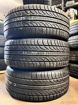 235/50 R18 97W pneu - 7mm - sada 2.000,- - 3
