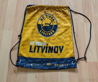 Hokejové dresy a artefakty všeho druhu - 3