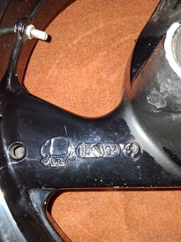 Zadní kolo Ducati Monster 600 - 3