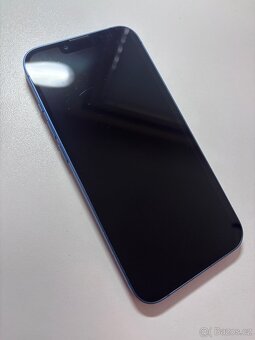 iPhone 13 256gb modrý - 3