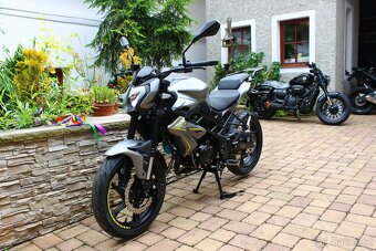 Benelli BN125 - 3