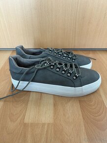 Šedé tenisky Humanic 38 - 3
