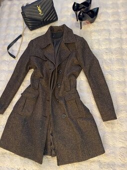 Kasmirovy vlneny vypasovany kabat hnedy novy 38 - 3