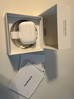 Apple AirPods Pro 1 - 3