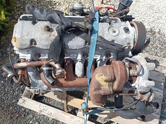 Prodám motor Iveco daily 2.8td 90kw - 3