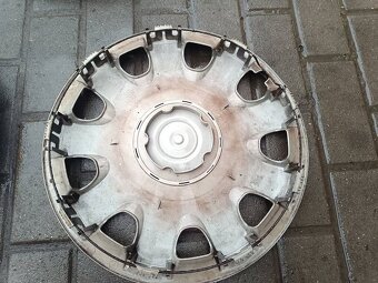 Poklice R15 škoda - 3