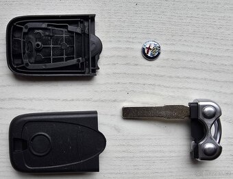Prodám nový obal klíče Alfa Romeo Smart key - 3
