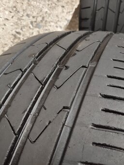 Pneu 215/45 r16 - 3