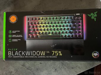Razer BlackWidow V4 75% Hot-swappable - 3