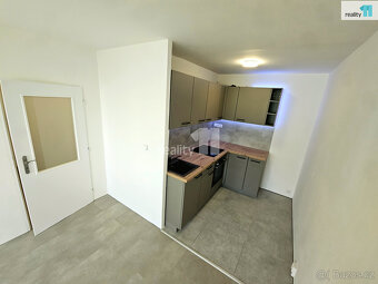 Pronájem bytu 2+kk, 43 m2, Květnového vítězství, Praha - 3