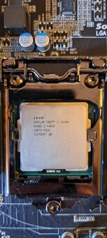 GIGABYTE GA-Z68X-UD3H-B3 + i7 2600K + 8Gb RAM - 3