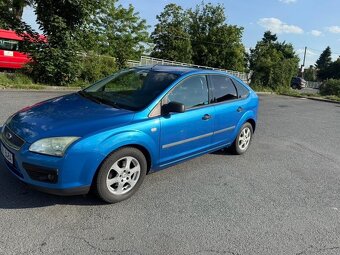 Ford Focus hatchback 1.6i - 3