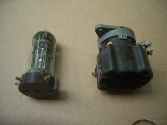Elektronka Wehrmacht Eigentum RG12D60 + patice - 3