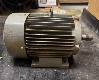 Elektromotor MEZ 7,5kW - 3