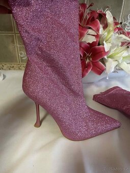 Růžové třpytivé kotníkové kozačky SIMMI London - 3