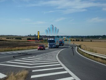 Prodej komerčního pozemku 8 498 m² na okraji Kolína - 3