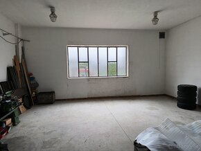 Nabízím k uskladnění auto,motorky,člun atd - 3