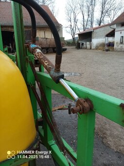 Nesený postřikovač 800 l - 3