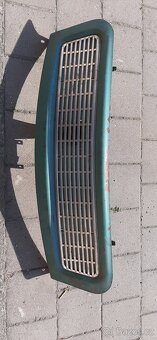 TRABANT původní přední maska s mřížkou - 3