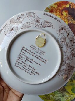 Sada porcelánových sběratelských talířů "Opadavé stromy" - 3